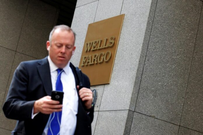 &copy; Reuters.  Wells Fargo downgrades Utilities to neutral after YTD rally